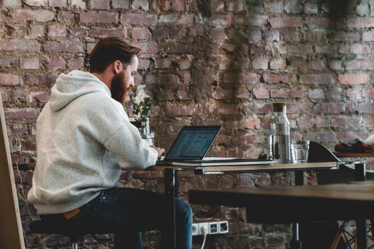 search engine marketing specialist job description